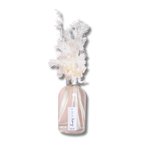 Dried Flower Reed Diffuser - A Lil Luxury