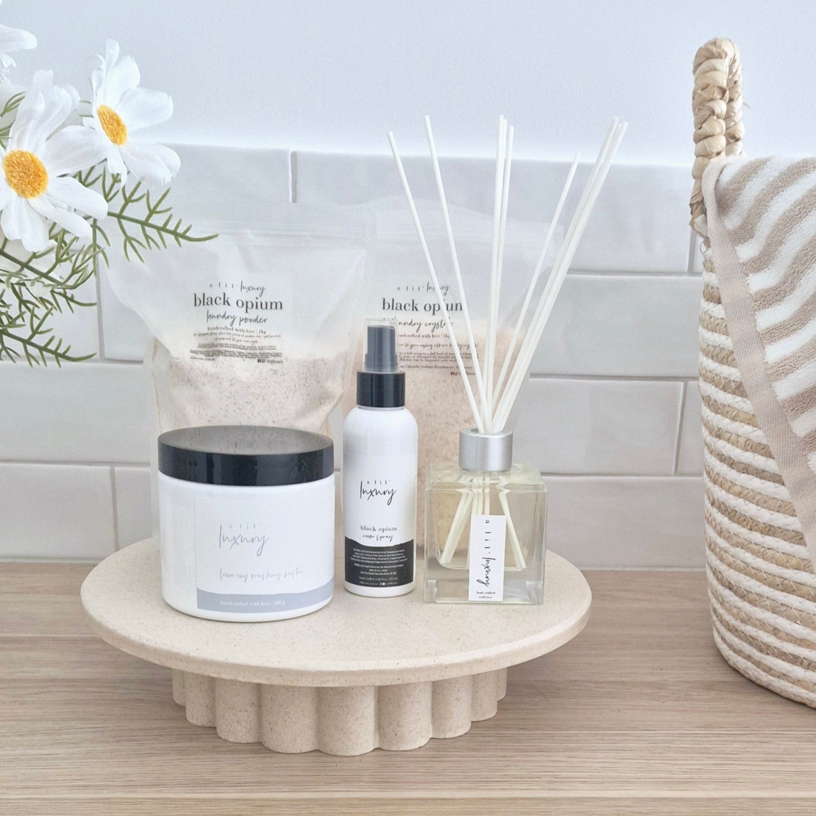 Low-Toxic-Laundry-Powder-A-Lil-Luxury