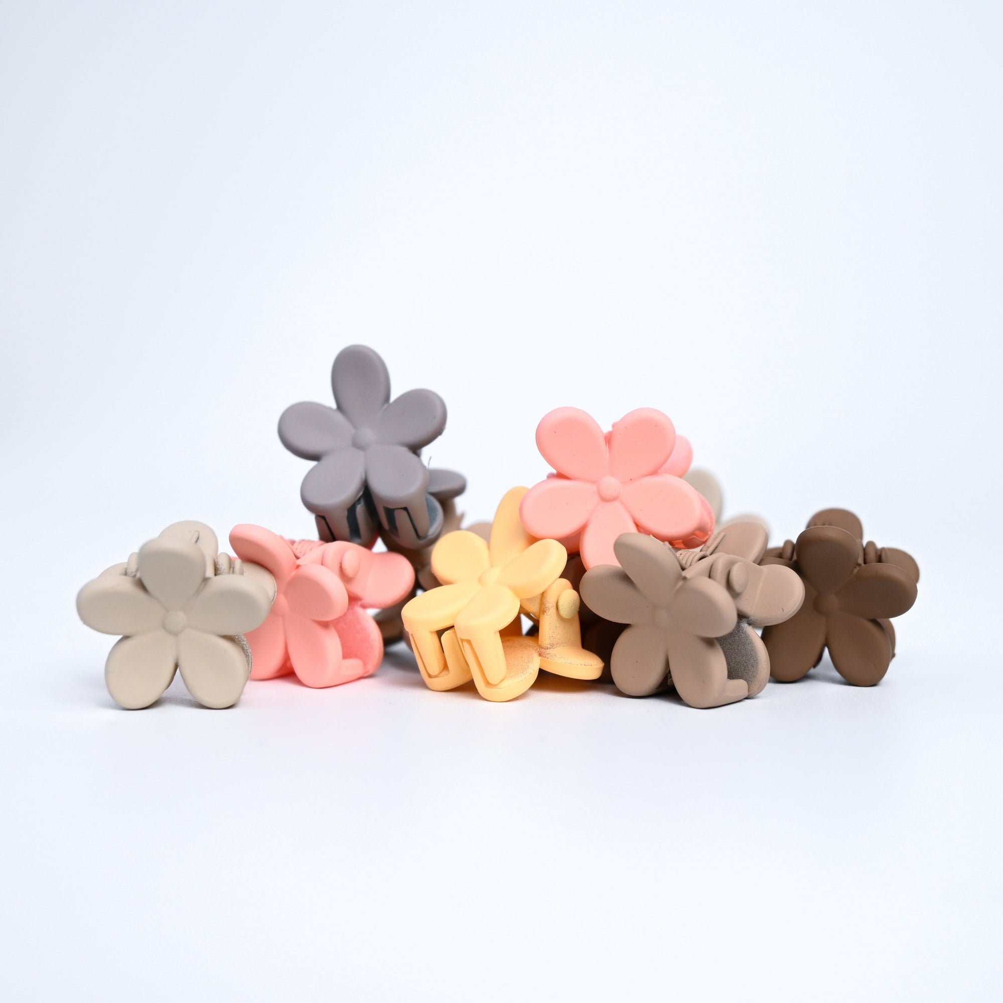 Neutral Petite Hair Claw Clips