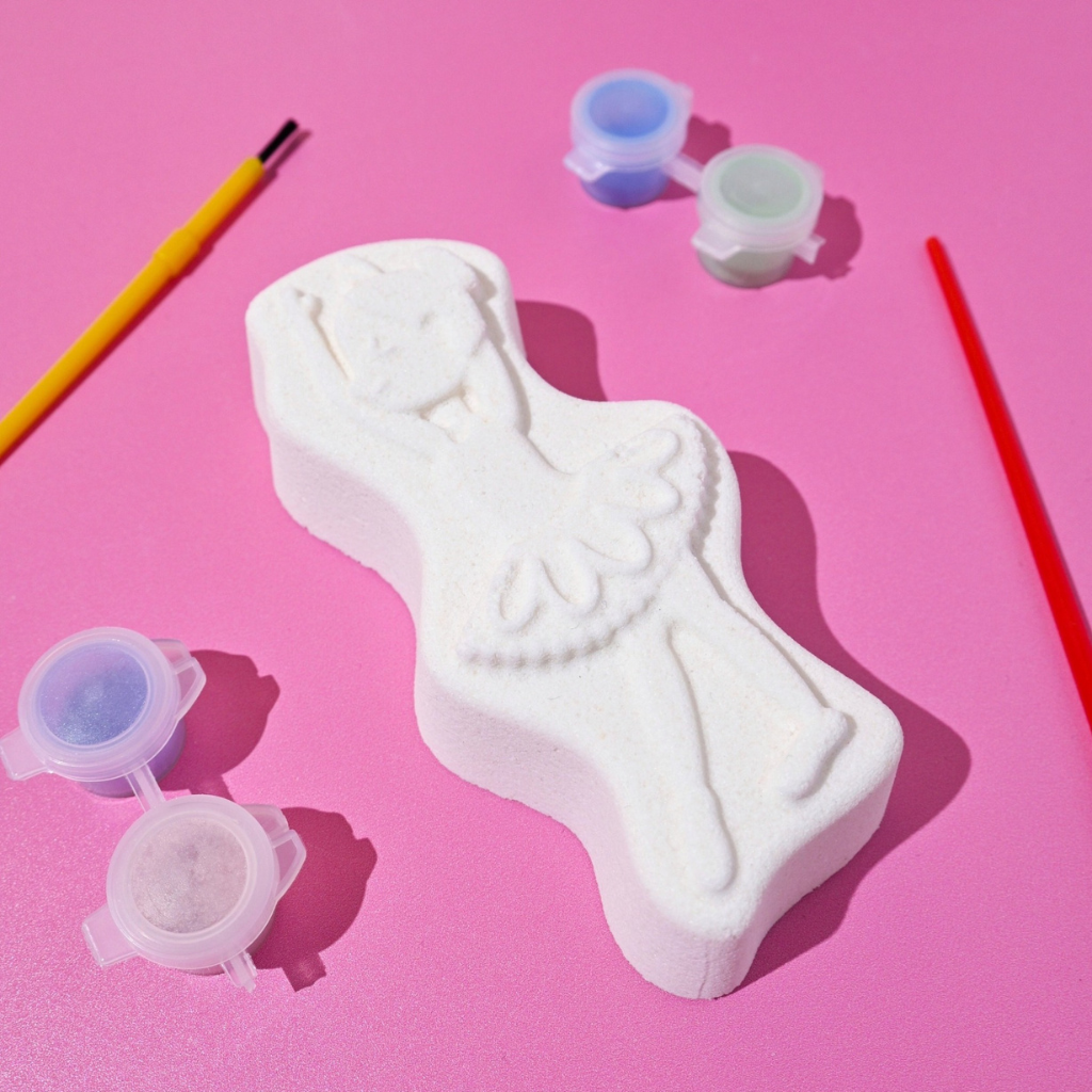Ballerina DIY At Home Bath Bomb - A Lil Luxury