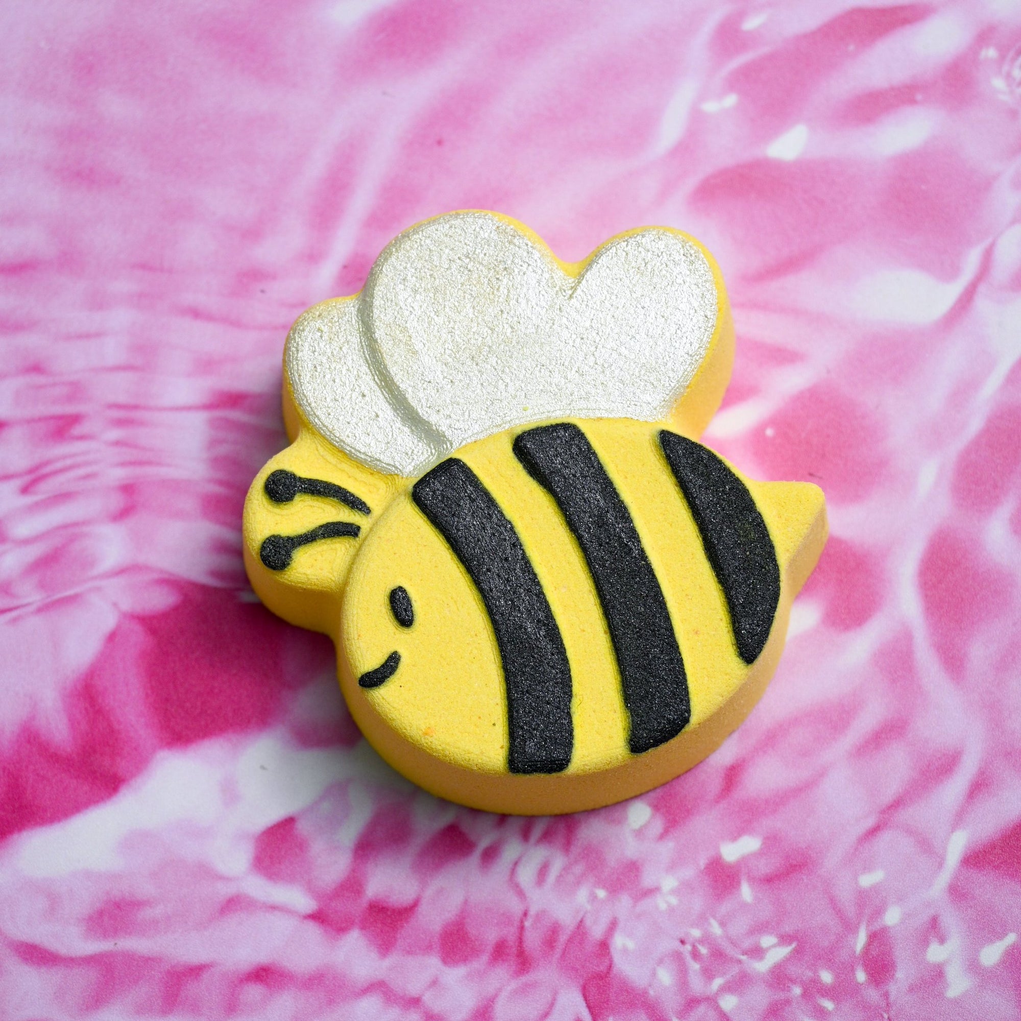 Bumble Bee Bath Bomb - A Lil Luxury