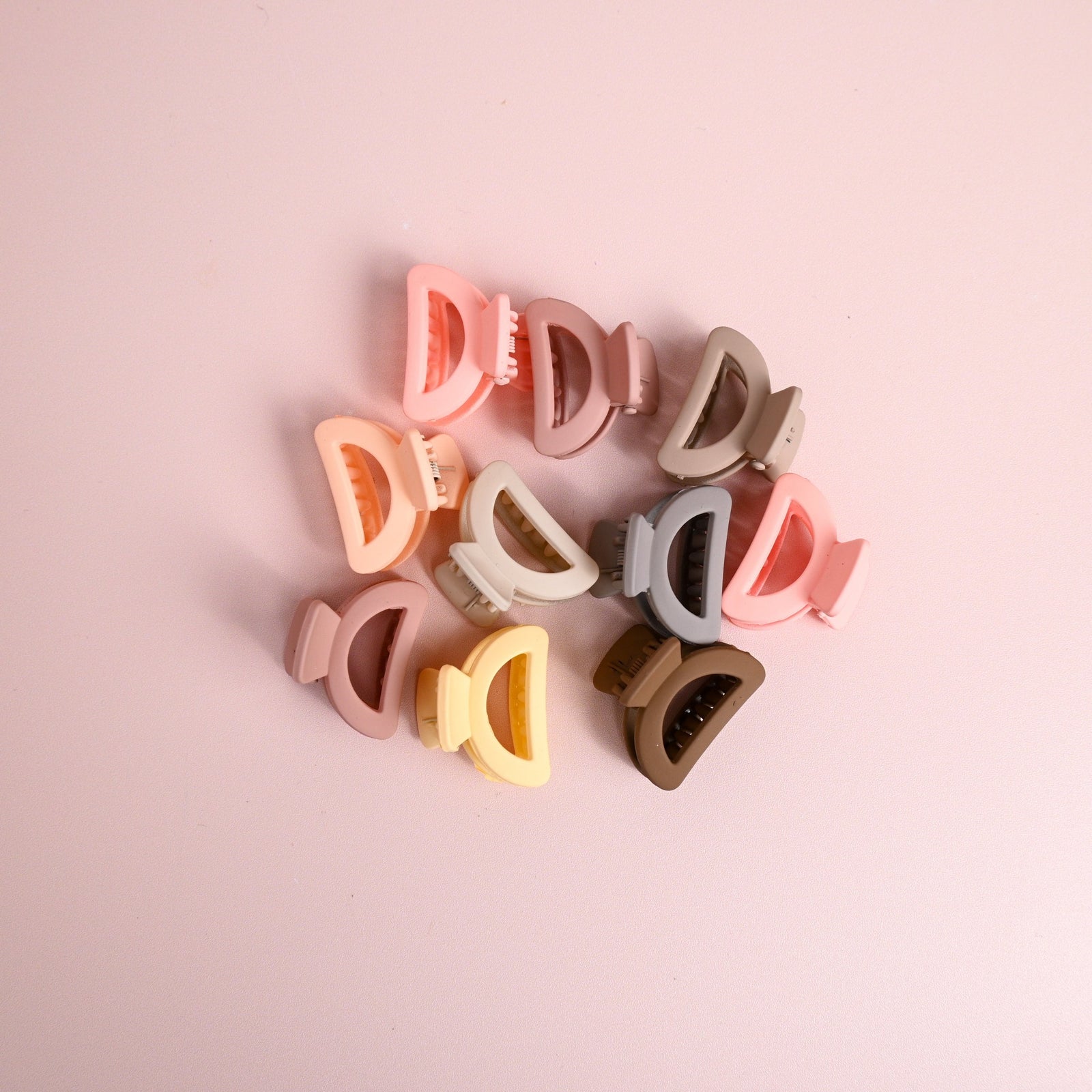 Neutral Petite Hair Claw Clips