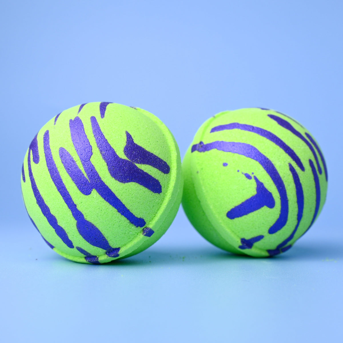 Melbourne Made Bath Bomb scented in Kakadu Plum