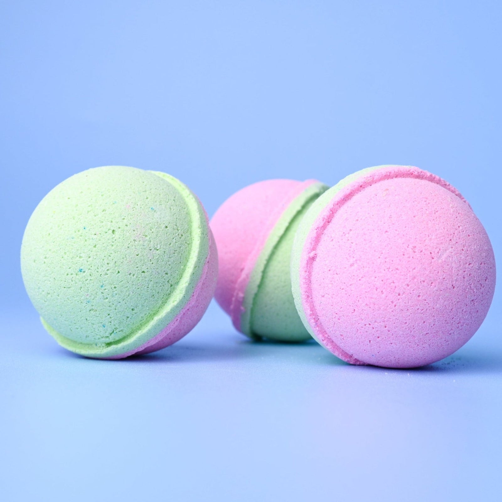 Kiwi Strawberry Lip Smacker Bath Bomb from A Lil' Luxury