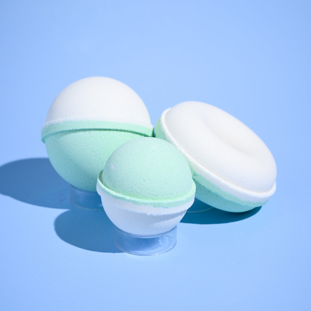 Mini Bath Bomb in Luxury Spa Day Scent - A Lil Luxury