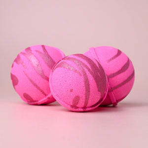 Round Bath Bomb scented in Braz Crush