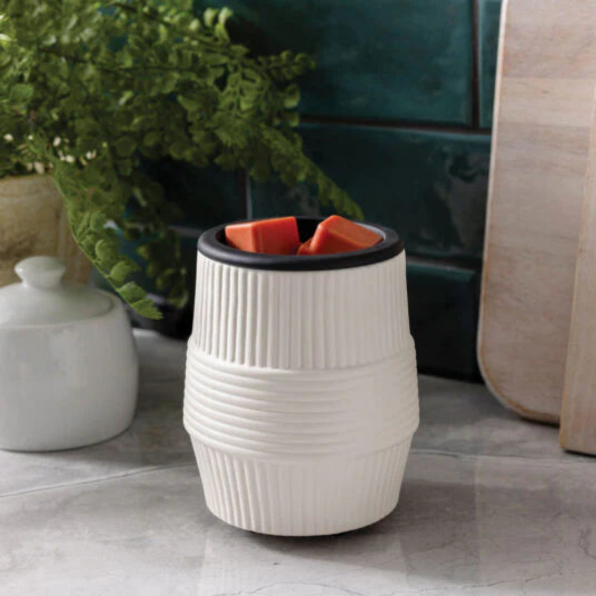 White Coloured Wax Melt Warmer - A Lil Luxury