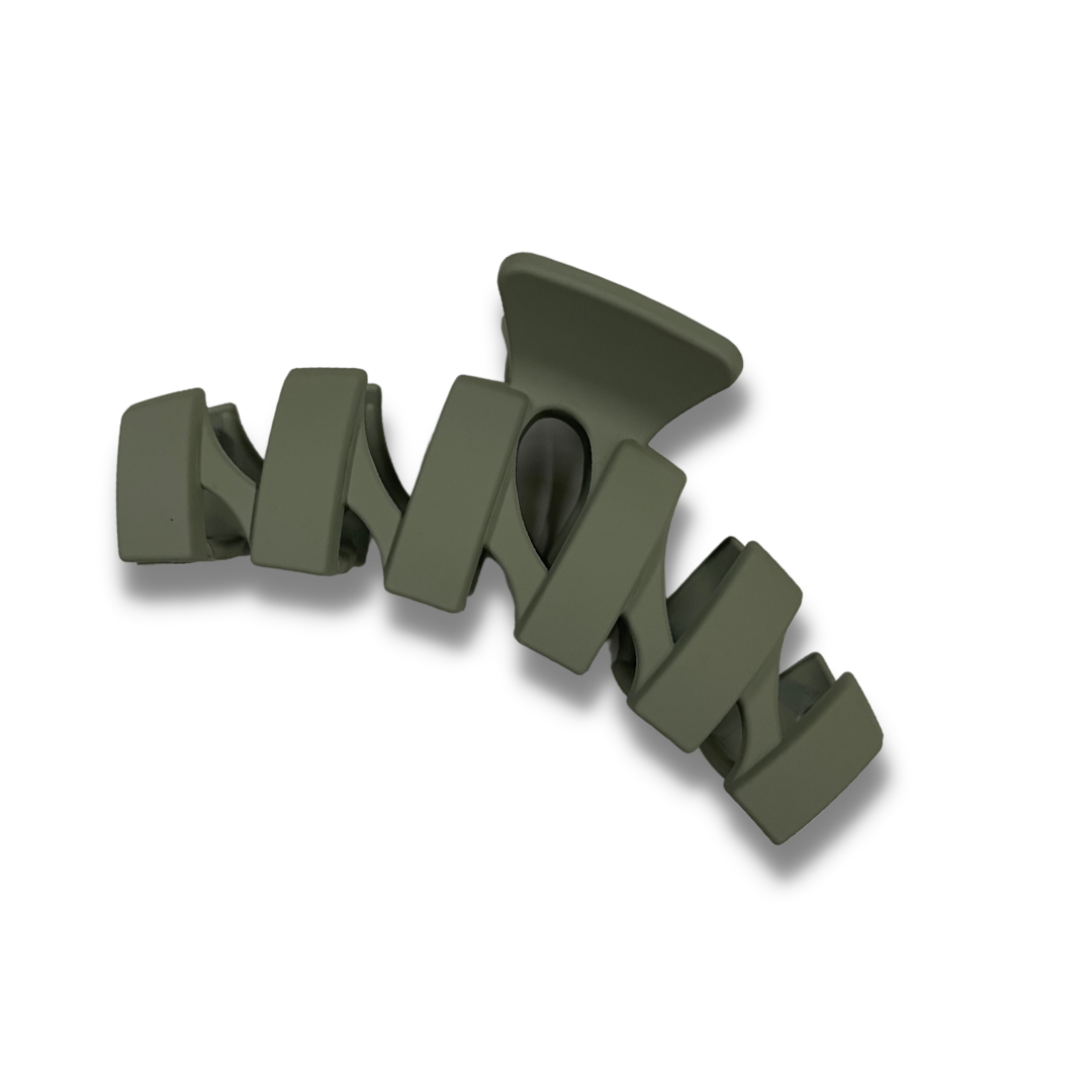Sage Zig Zag Claw Clip - A Lil Luxury