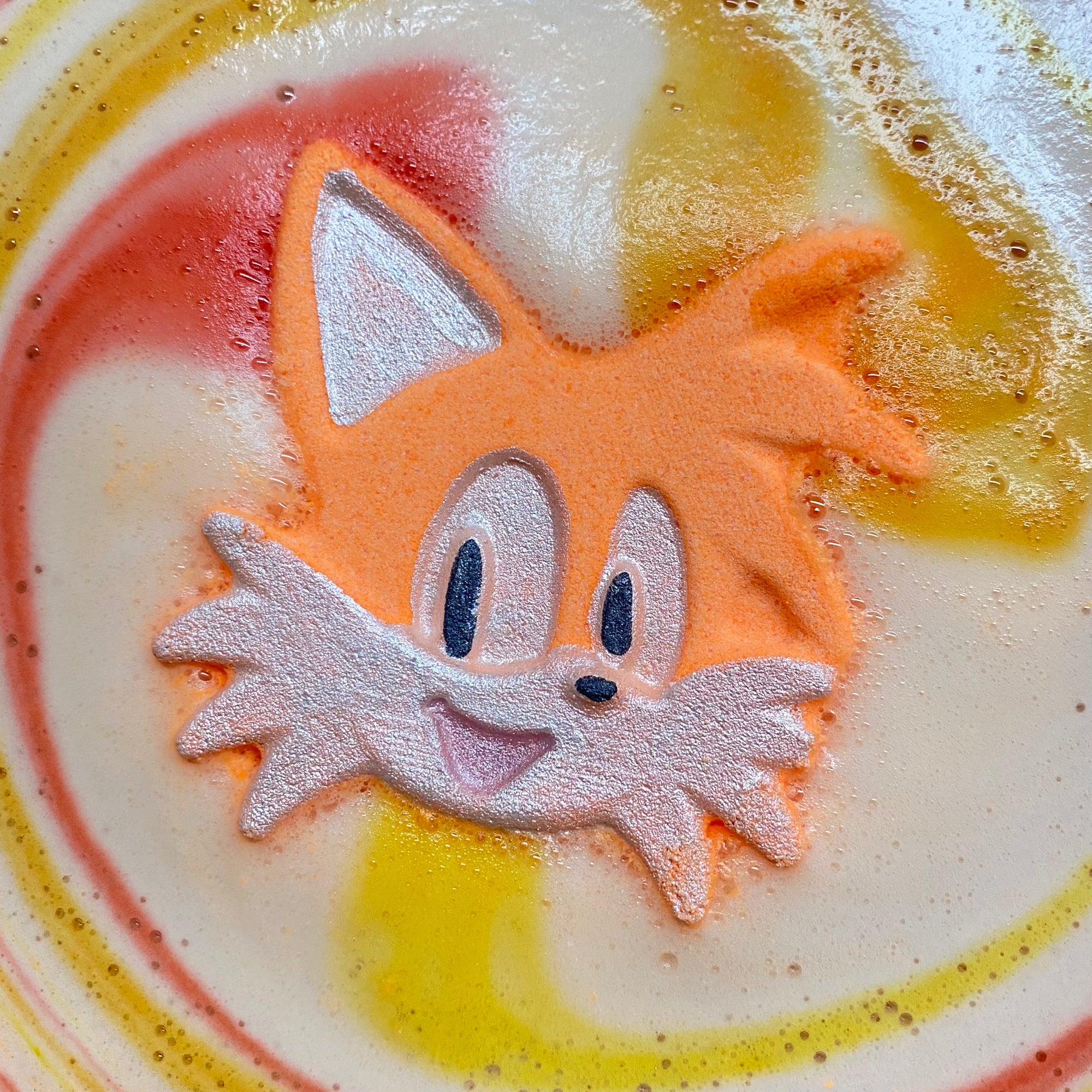 Tails from Sonic the hedgehog - A Lil Luxury